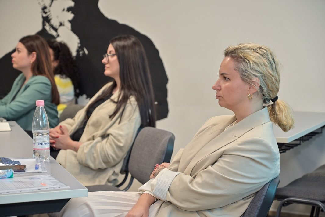 Komunikimi dhe Kultura Profesionale