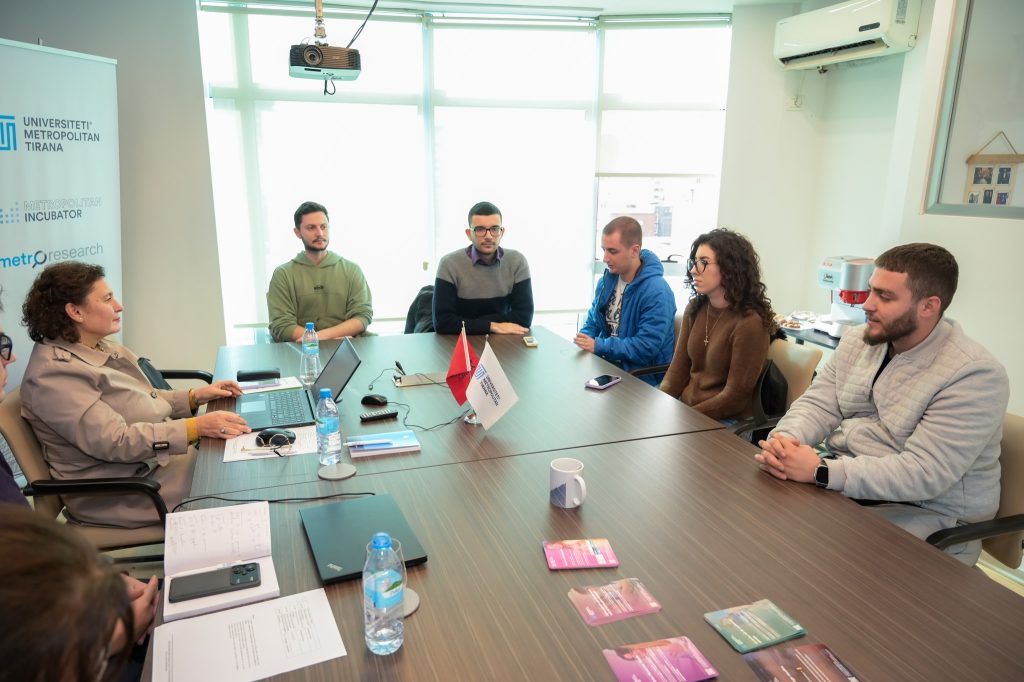 588721816_852272980833934_3036787469518031030_n